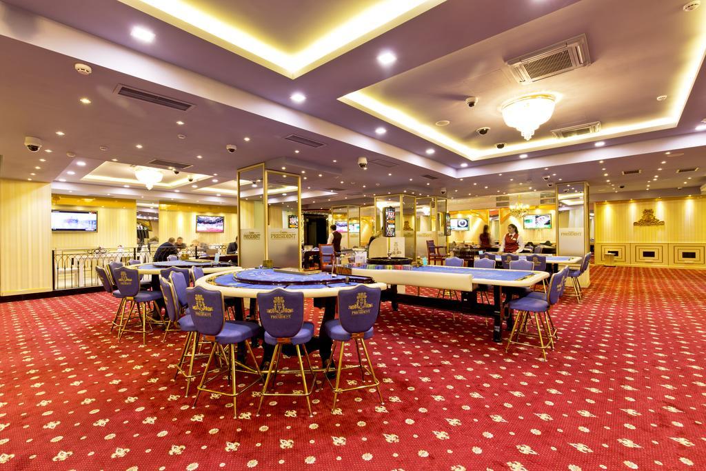 Hotel & Casino President Batumi Exterior foto
